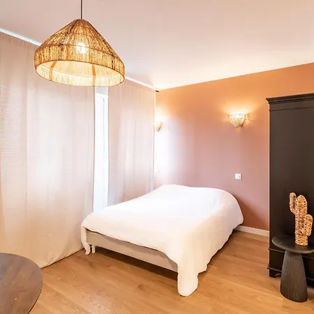 M34 Boheme Centre * Annemasse